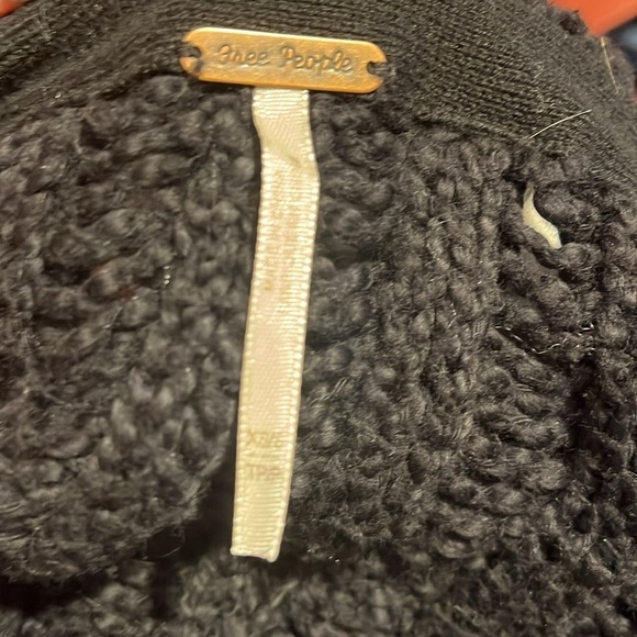 Free People Black Oversized Wide-knit Chunky V-Neck Sweater Sz XS/S - Picture 4 of 5